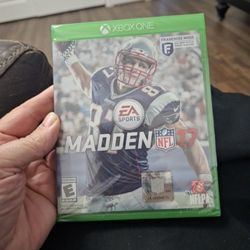 🏈🏈Brand New!!! Madden NFL 17 (Xbox 360, 2016) Factory Sealed!!!🏈🏈