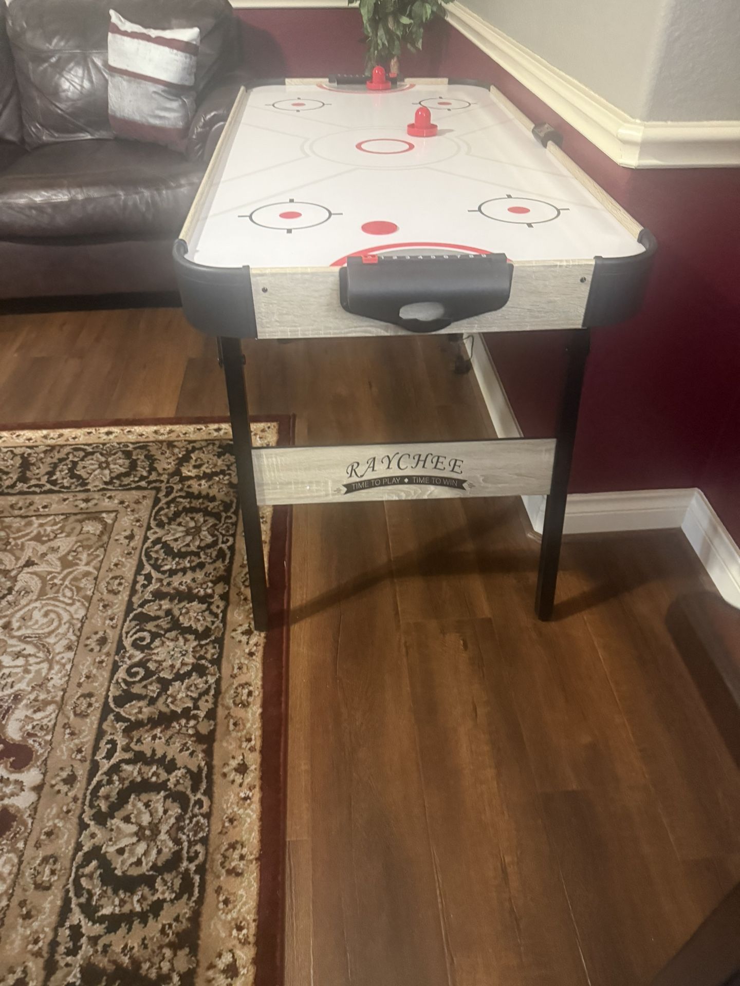 Rachee air hockey table