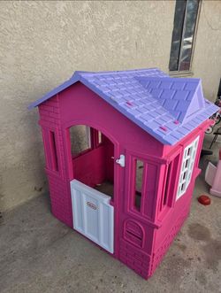 Little Tikes Pink Kids Outdoor Playhouse