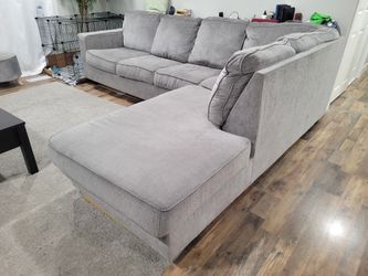 Ashely Sectional