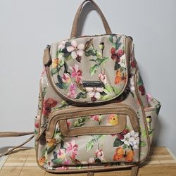 Small Backpack With Two Side Water Bottle Pockets