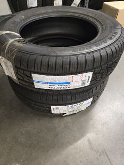 2 Sumitomo HTR A/S 235/65R18 tires