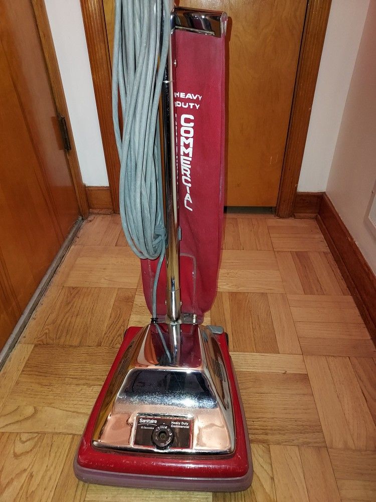 Sanitaire Commercial Industrial Heavy Duty Janitorial Commercial Industrial Heavy Duty Upright Dump Bag Vacuum Cleaners Refurbished See Post.  P/u In