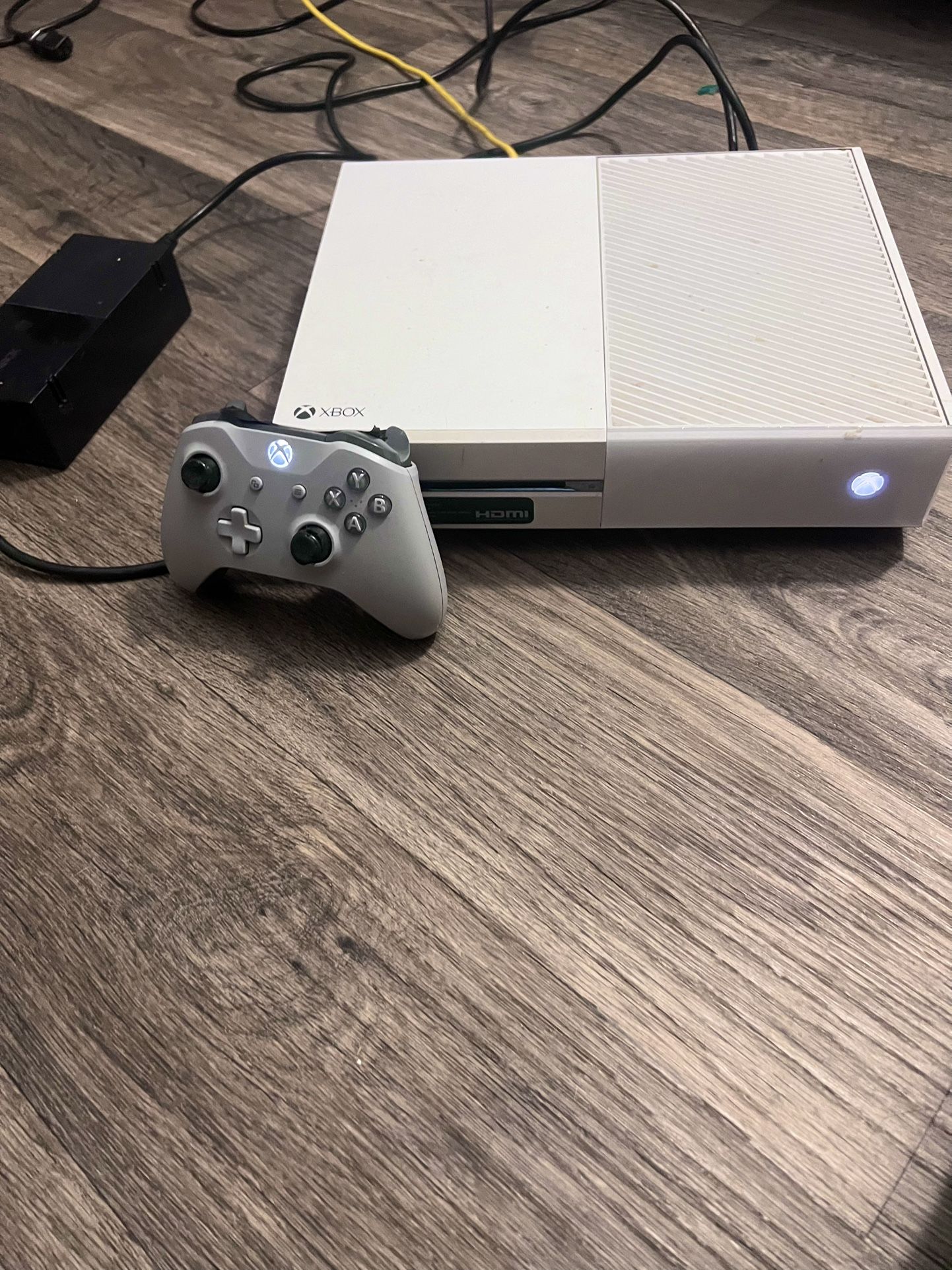 Xbox One 500GB - Works Great - $85 OBO - Pick Up In Denver Today