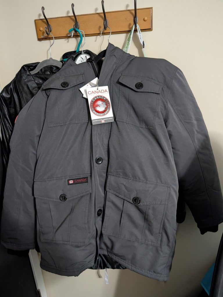 Canada Weather Gear Size Medium Jacket New