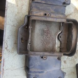 Honda Magna V65 1100 1983 bottom screen to air breather and cover