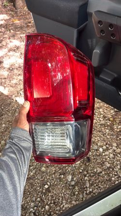 Tail light