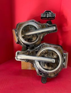 Ford Bronco 2021-2026 headlights