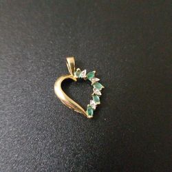 14k Yellow Gold Emerald/ Diamond Heart Charm 
