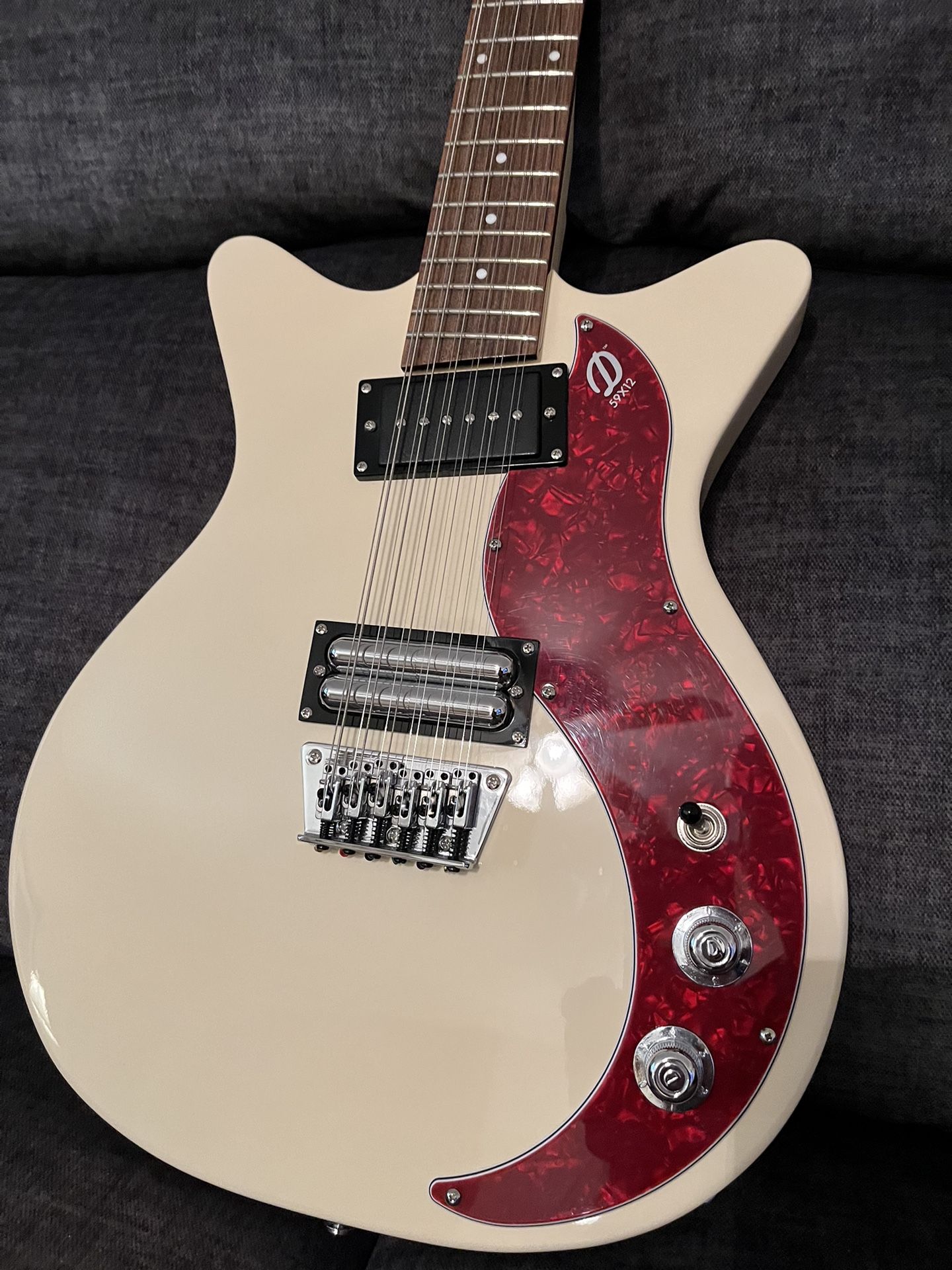 Danelectro 59x12 12 String