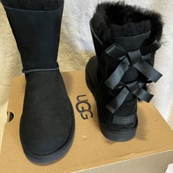 UGG New Women’s Size 6  Bailey Bow ll Black Authentic 100%
