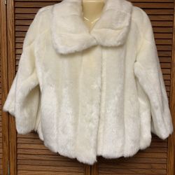 Adrienne Landau M / L Women’s White Faux Fur Jacket NEW WITH TAGS