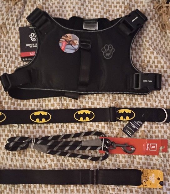 Dog Jackets / Leashes