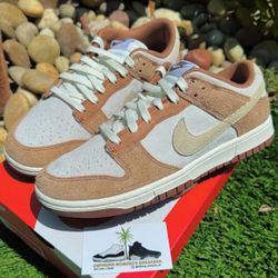 Nike Dunk Low PRM Curry Size 10