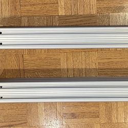 Salamamder Cabinet-style integrated TV bracket