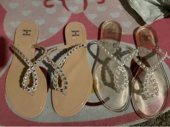 Women’s sandals size 8