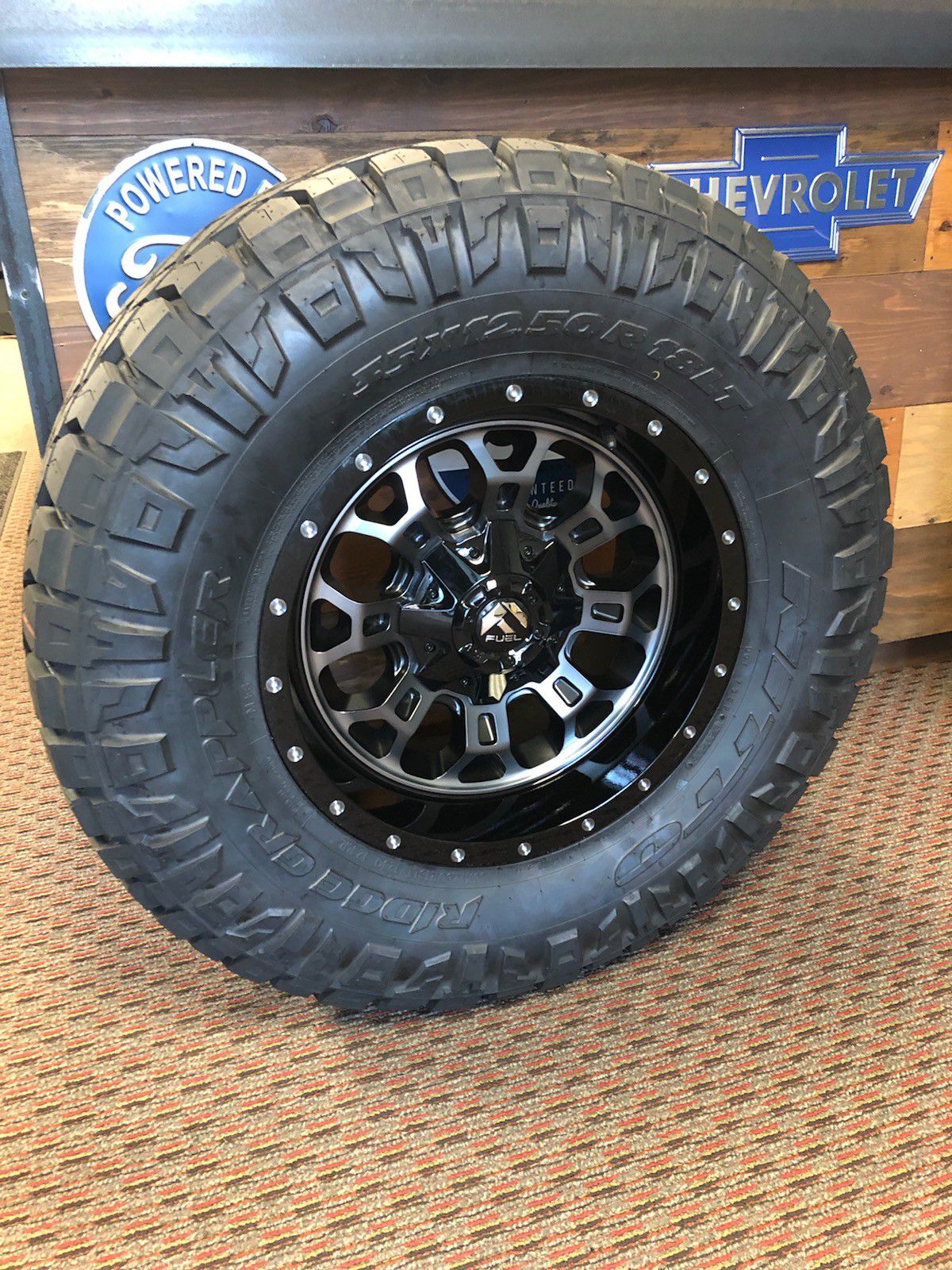 Nitto/ Fuel wheels and tires