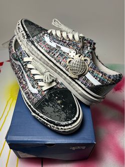 Vans LX old skool charms black size 10