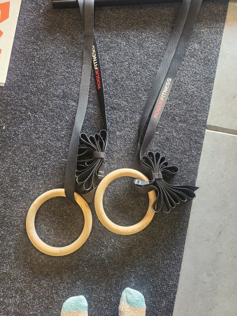 Rogue wood rings crossfit gymnastics