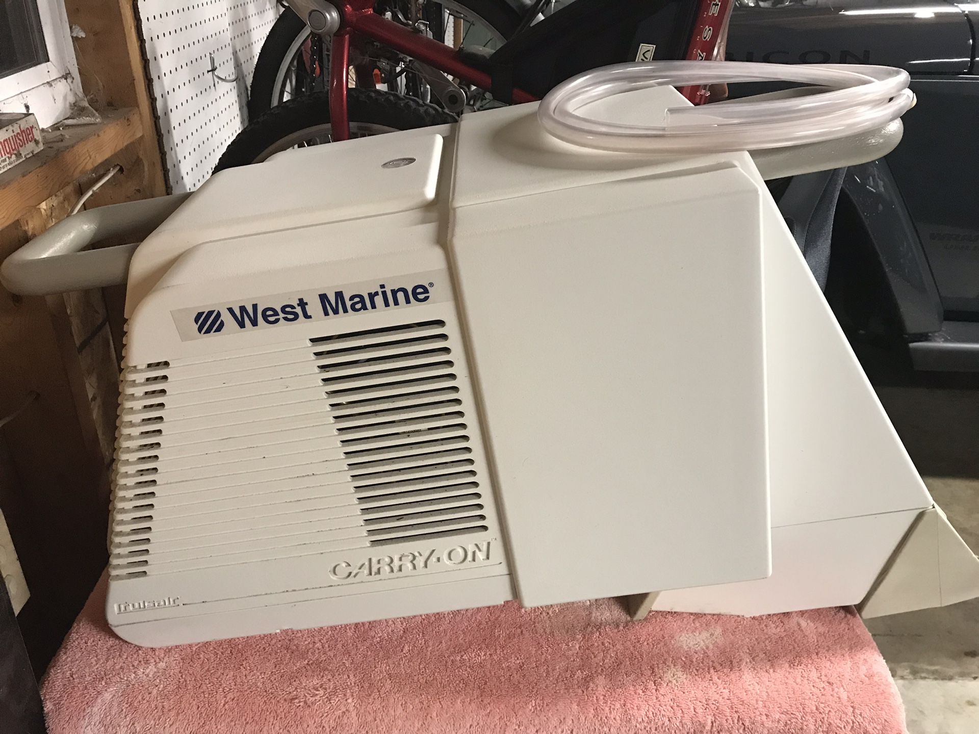 Boat air conditioner “portable”. Like new