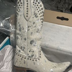 Lane Woman’s Cowboy Boots