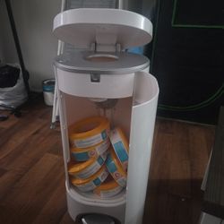 Munchkin Diaper Pail
