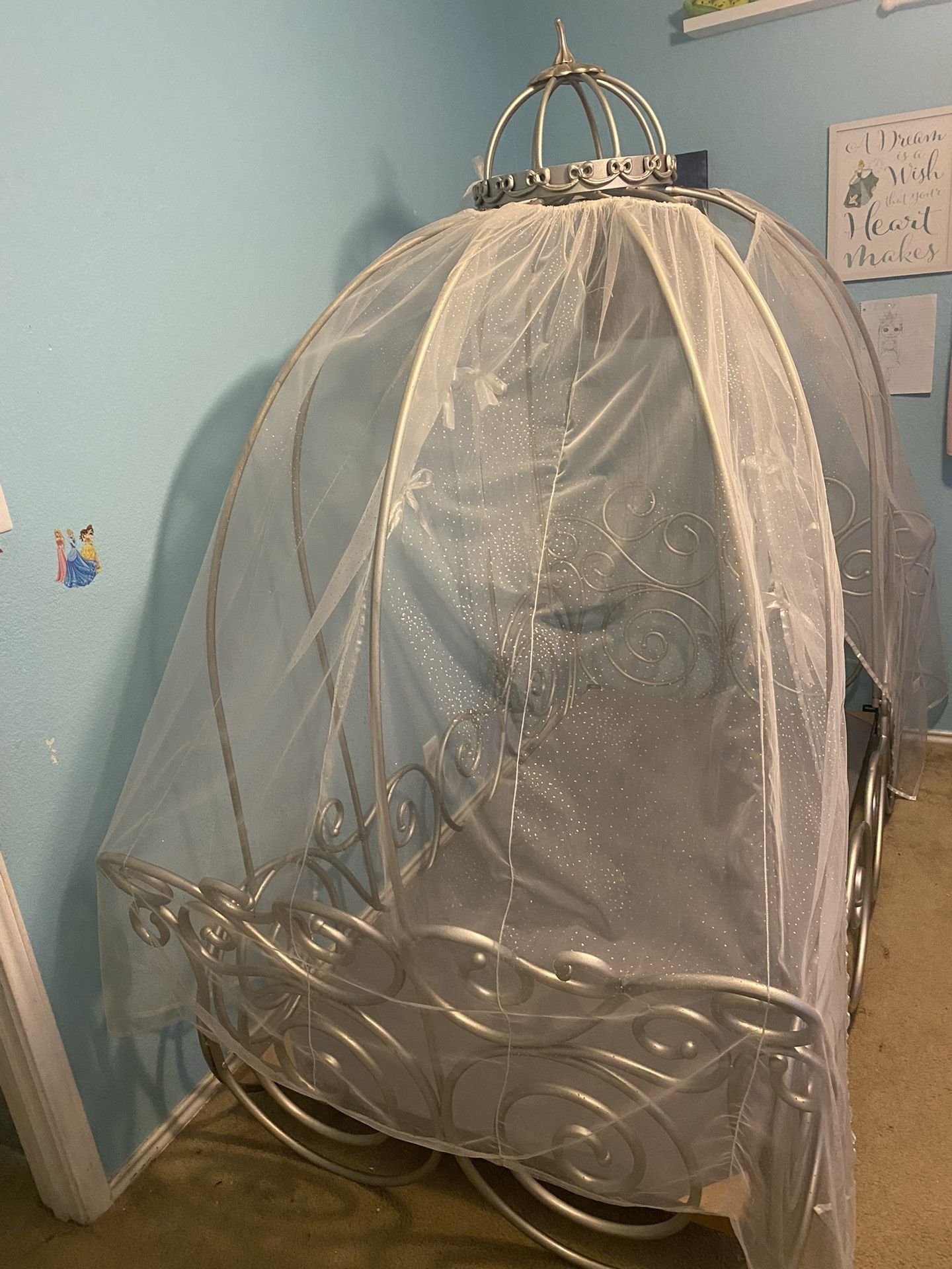 Rooms to go cinderella carriage cheap bed