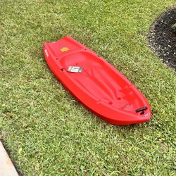 Youth Kayak 50$ Or Best Offer