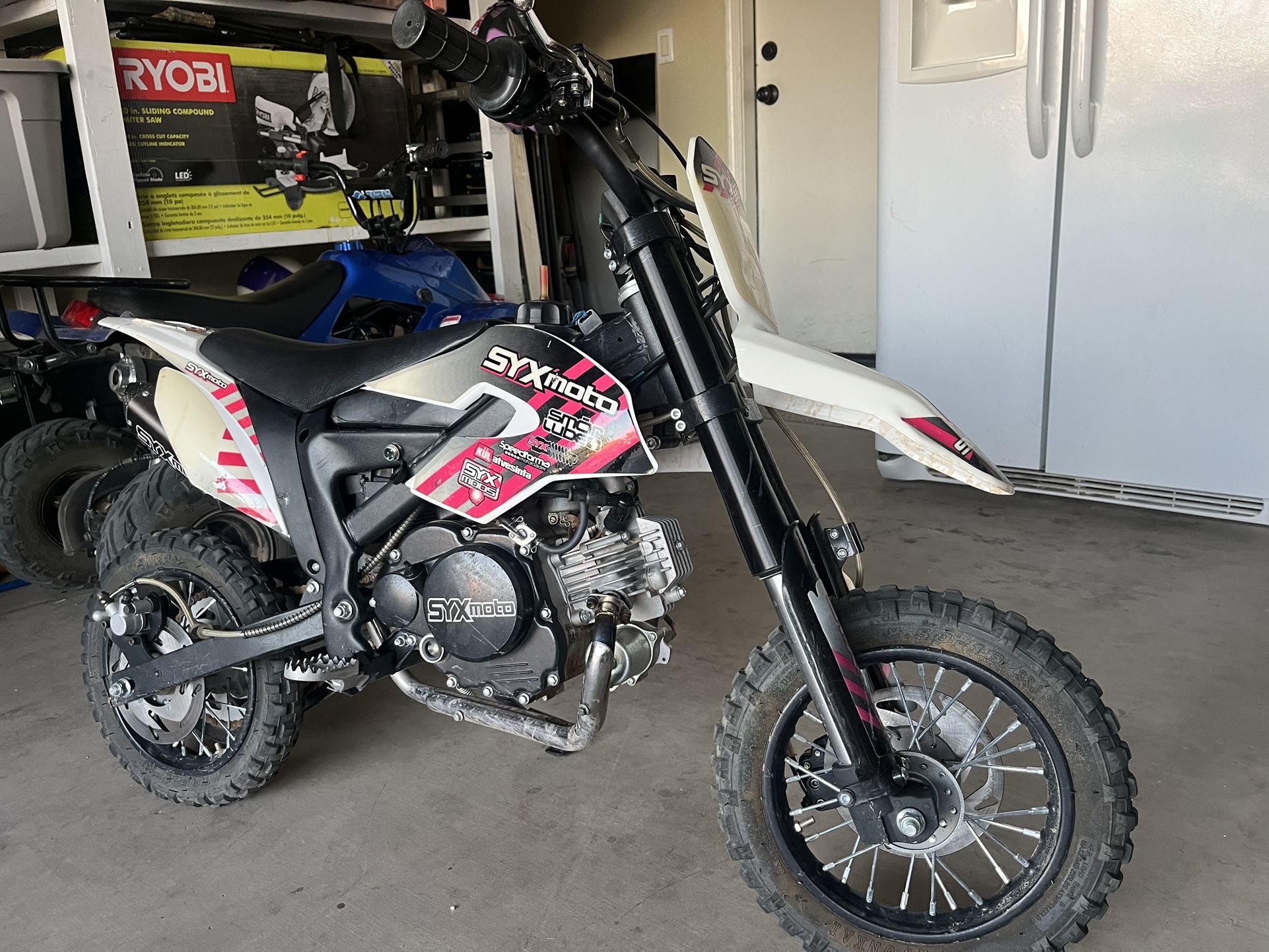 60cc Dirt Bike 