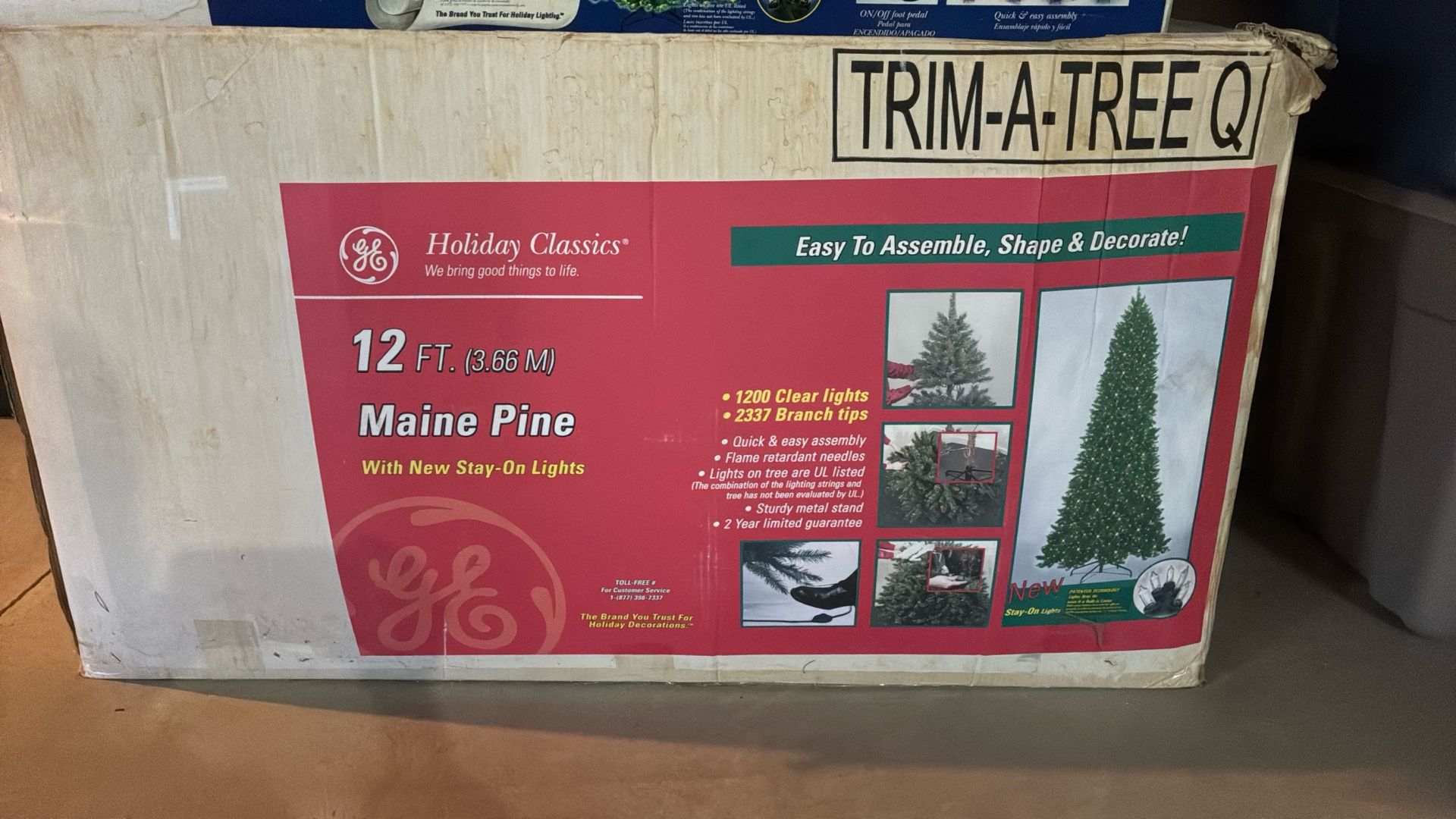 12 Ft Maine Pine Pre-Lit Tree