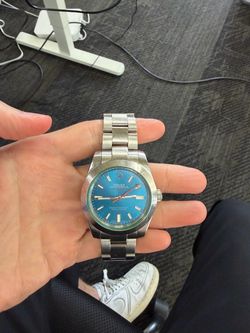 LUXURY WATCH