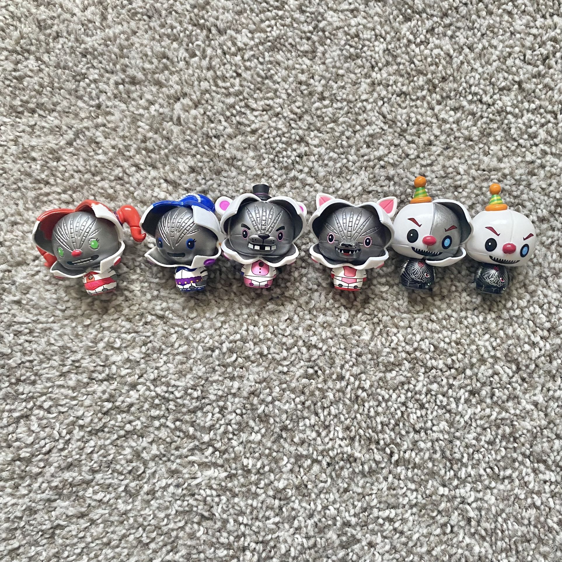 Five Nights At Freddy’s Pint Size Hero’s Rare Sister Location Figures