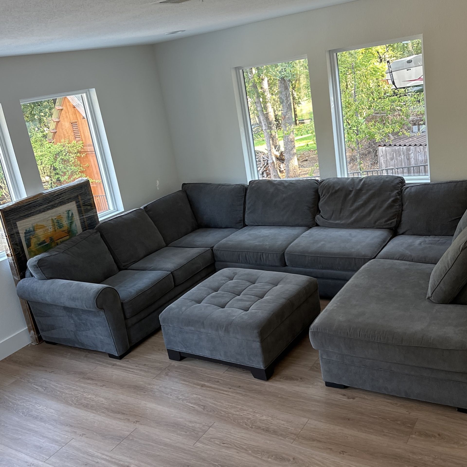 Large Sectional Sofa With Sleeper Bed