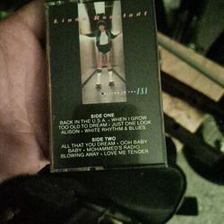 Linda Ronstadt Cassette Album Living In The USA