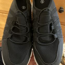 No Name Sneaker