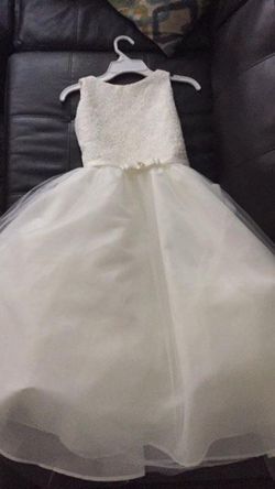 Bridal Ivory flower girl/first communion dress size 12 Brand new/never worn