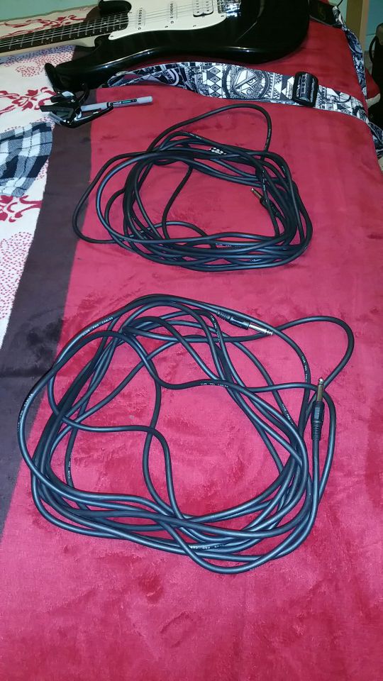 Guitar cables