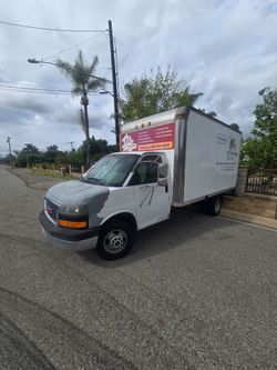 2004 gmc savanna van 3500