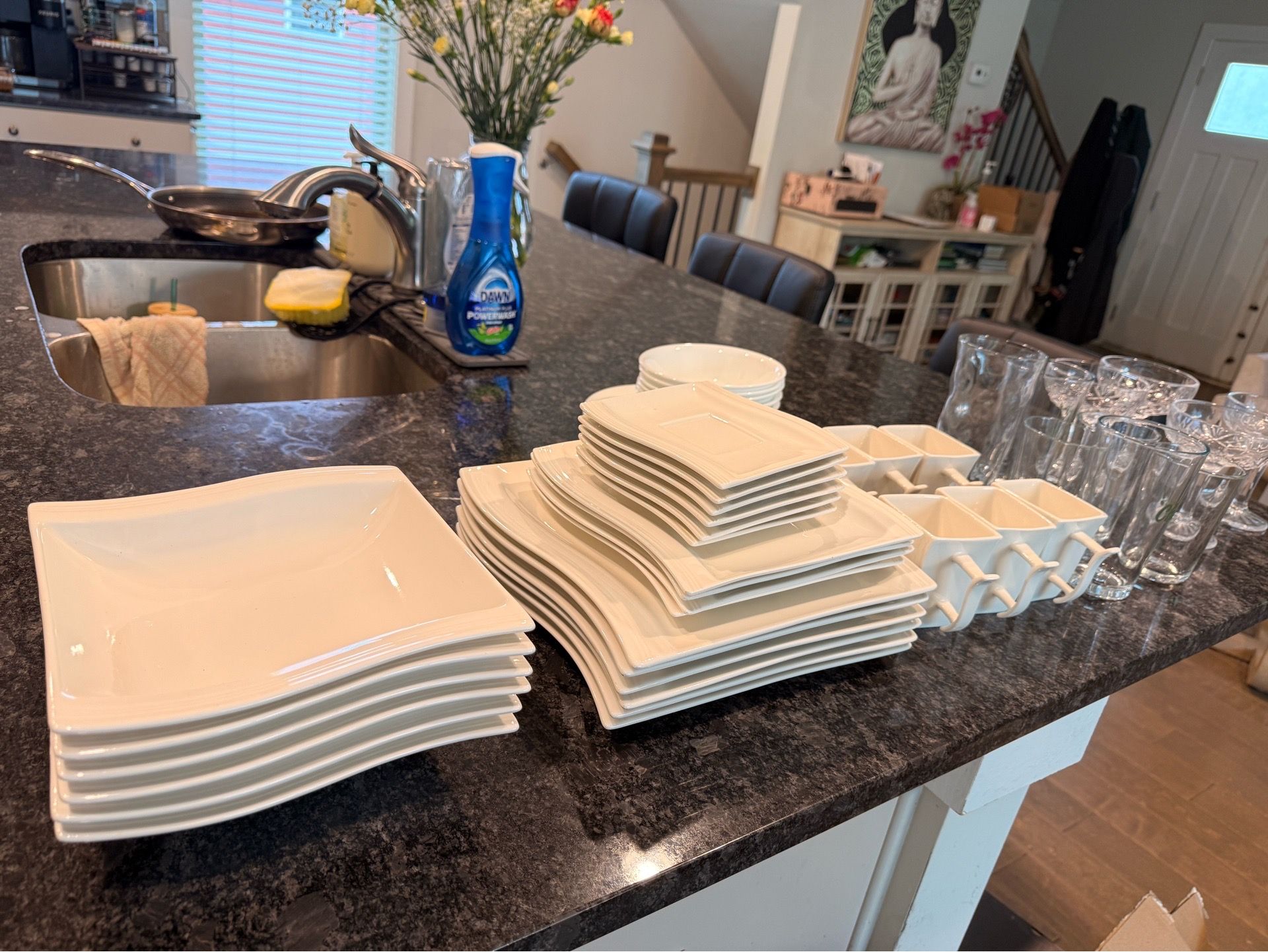 34 piece dish set