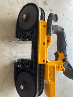 Dewalt 20v Bandsaw w/battery like new