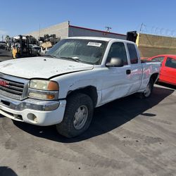 2003 SIERRA PARTS ONLY