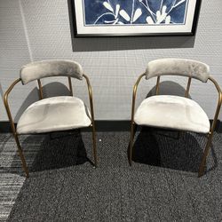 Decorative Chairs 
