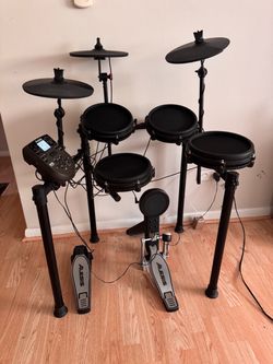 Alesis Nitro Electronic Drum Kit Set