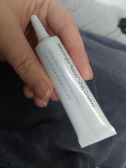 Meaningful beauty lifting eye creme by cindy Crawford I have 13 of these 10 each great deal. Never opened.