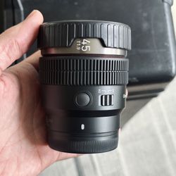 Rokinon Cine AF 45mm T1.9 FE