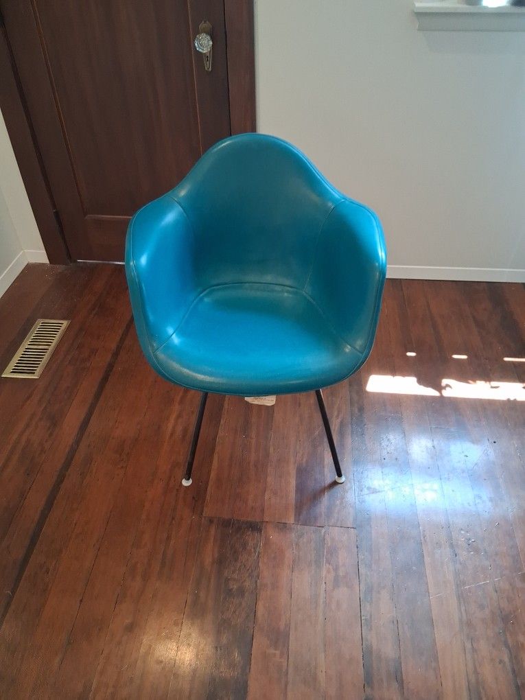 Herman Miller Armchair 