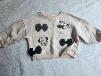 Disney Minnie Mouse sweatshirt with black Minnie Mouse graphics and bows girl size 3T