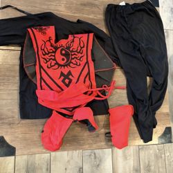 2 Ninja costumes 
