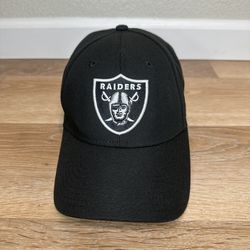 New Era Oakland Raiders Embroidered Silver Black Adjustable Hat