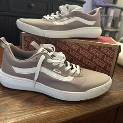 Vans Ultra Range - Men’s 11